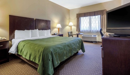 Standard Room, 1 King Bed, Non Smoking