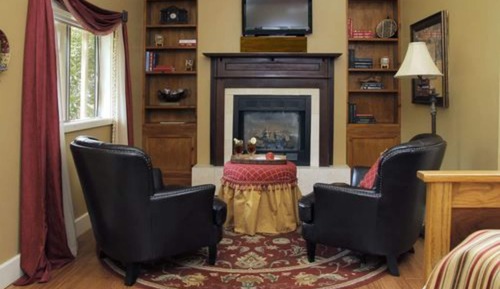 Luxury Suite, 1 King Bed, Private Bathroom (Victorian Suite - 1st Floor)