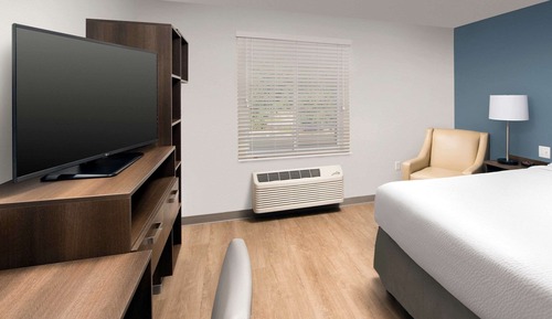 Standard Room, 1 Double Bed, Accessible, Non Smoking (Roll In Shower)