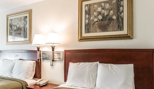 Standard Room, 2 Queen Beds, Smoking