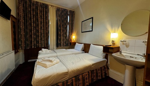 Twin Room, Shared Bathroom