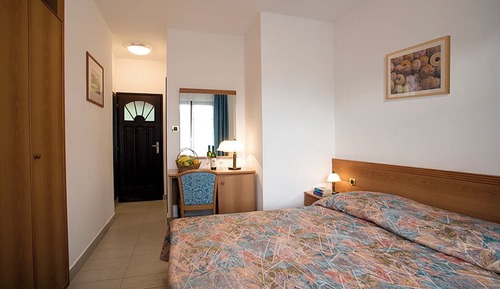 Room for 2