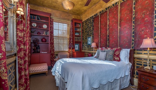 Single Room, 1 Queen Bed