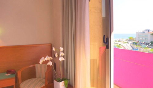 Double or Twin Room, Sea View