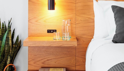 Room, 1 King Bed (Spacious, Coastal View)