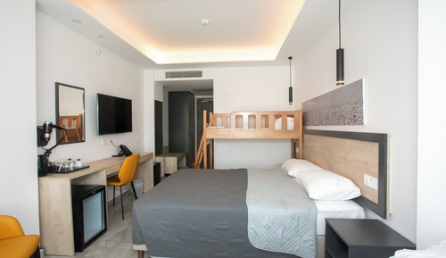 Double or Twin Room, Pool View