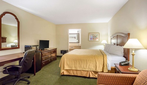 Standard Room, 1 King Bed, Non Smoking
