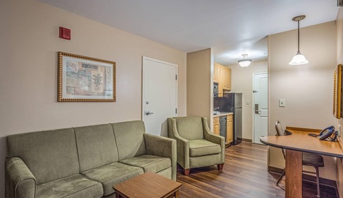 Suite, 2 Queen Beds, Non Smoking