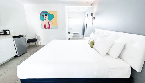 Studio, 1 King Bed