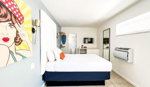 Basic Studio, 1 Queen Bed