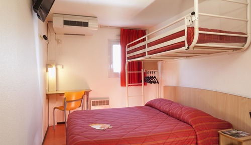 Standard Room, Multiple Beds (1 Double and 1 Single bed)
