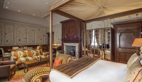 Suite, 1 King Bed (Roseate)