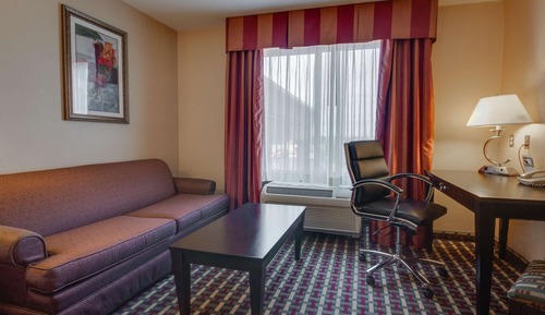 One king deluxe room non smoking
