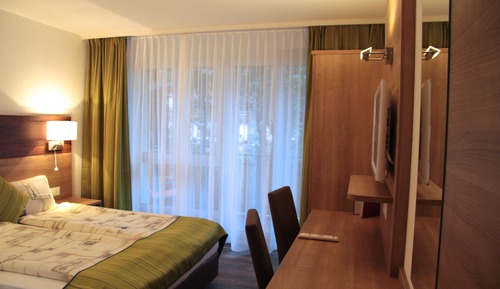 Standard Single Room (guest house Volksheilbad)