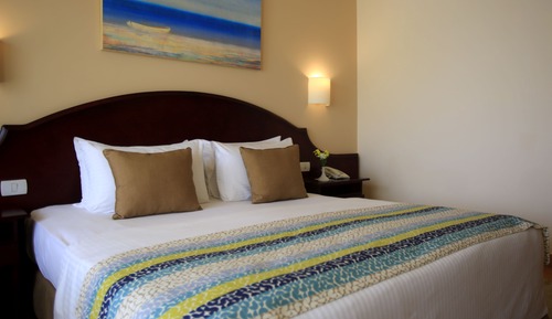 Standard Room, Partial Sea View