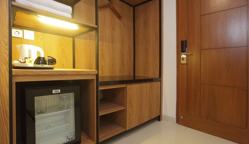 Deluxe Double Room, 1 Queen Bed, Garden View