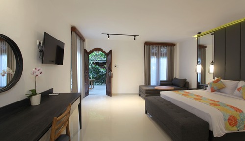 Suite, Garden View