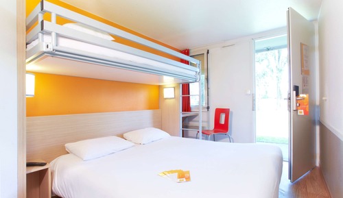 Standard Room, Multiple Beds (1 Double and 1 Single bed)