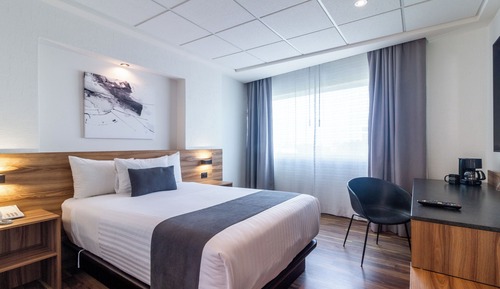 Executive Room