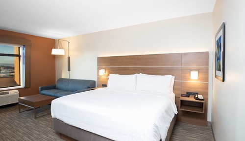 Standard Room, 1 King Bed (Extra Floor Space)