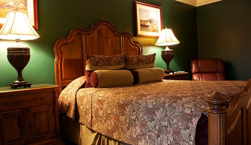 Room, Hot Tub (Queen Suite)