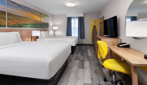Room, 2 Queen Beds, Non Smoking