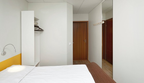 Economy Twin Room, No Windows