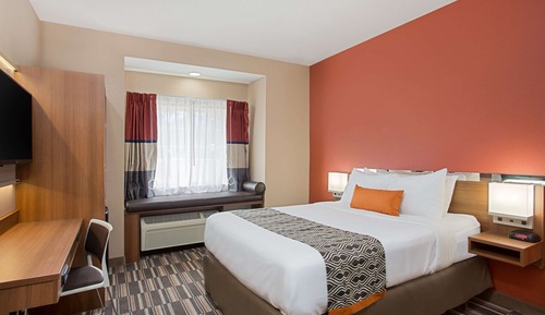 Standard Room, 1 Queen Bed, Accessible