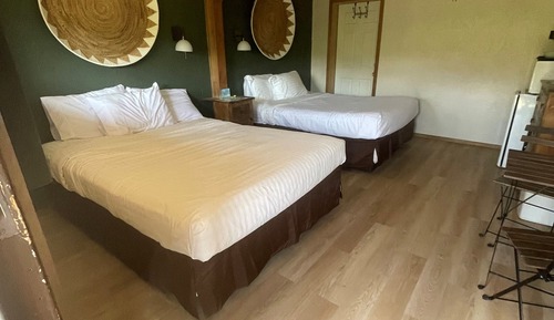 Comfort Double Room, 2 Queen Beds, Non Smoking, Mountain View