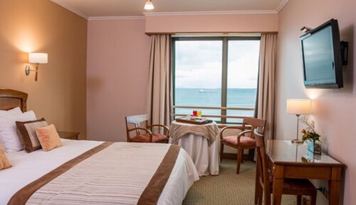 Junior Studio Suite
