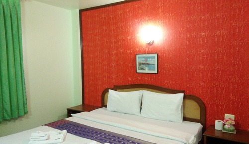 Deluxe Double Room, 1 King Bed, City View