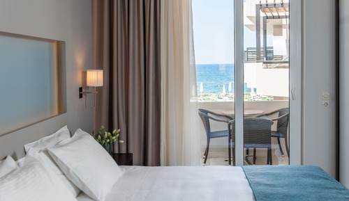 Suite, Partial Sea View