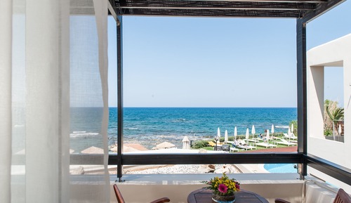 Studio, Sea View