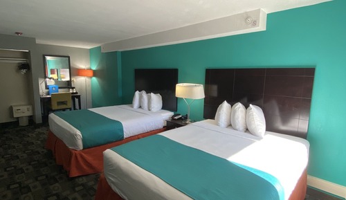 Room, 2 Queen Beds, Accessible, Non Smoking