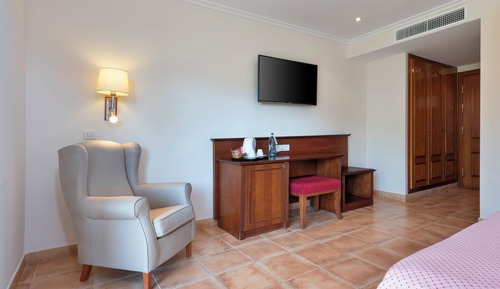 Standard Room, Terrace, Pool View