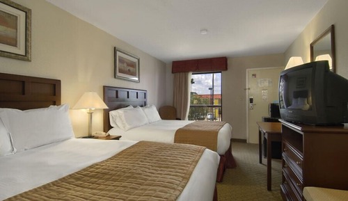 Standard Room, 2 Queen Beds