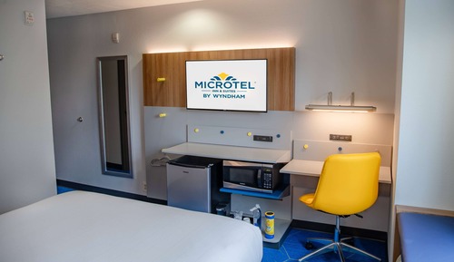 Studio Suite, 1 Queen Bed, Non Smoking