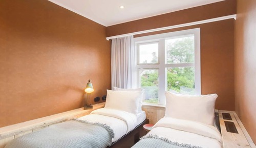 Small Twin room
