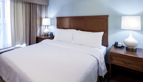 Studio, 1 King Bed, Accessible, Bathtub