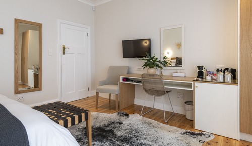 Standard Room, 1 Queen Bed