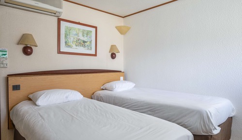 Standard Room, 2 Twin Beds