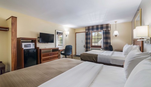 Room, 2 Queen Beds, Accessible, Non Smoking