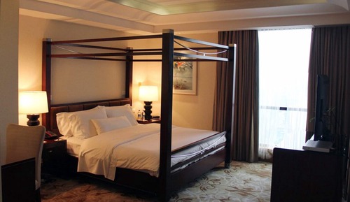 Presidential Suite, 1 King Bed with Sofa bed, City View, Poolside (City View)