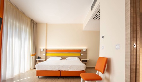 Junior Studio Suite, 1 Double or 2 Twin Beds