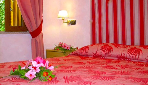 Standard Room, Garden View (Double)