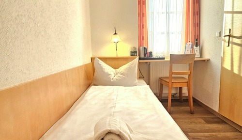 Economy Single Room