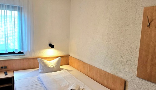 Classic Single Room