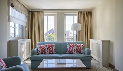 Comfort Room, Partial Sea View