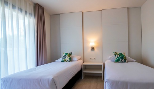 Family Room (4 Adults)