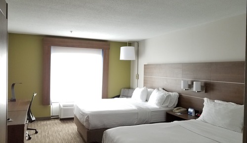 Suite, Multiple Beds, Accessible (Accessible Tub)